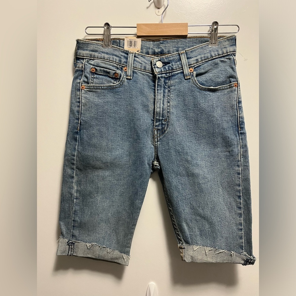 NWT Levi’s 511 Slim Shorts Women’s size 30